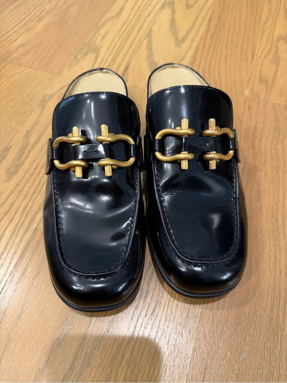 Authentic Bottega Veneta Patent Leather Mules 39
